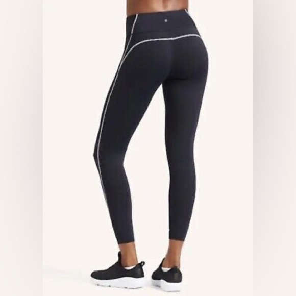 Peloton Black Move Seam Leggings - Picture 2 of 6